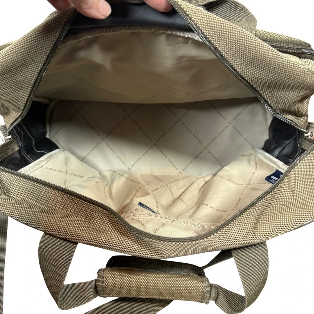 Dockers Travel Duffel Bag Weekender‎ Carry On Luggage Khaki Green Carryall Bag